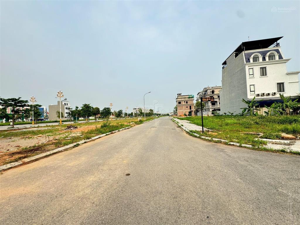 Lô góc 2 mặt tiền chính chủ tại bắc đầm vạc  vĩnh phúc