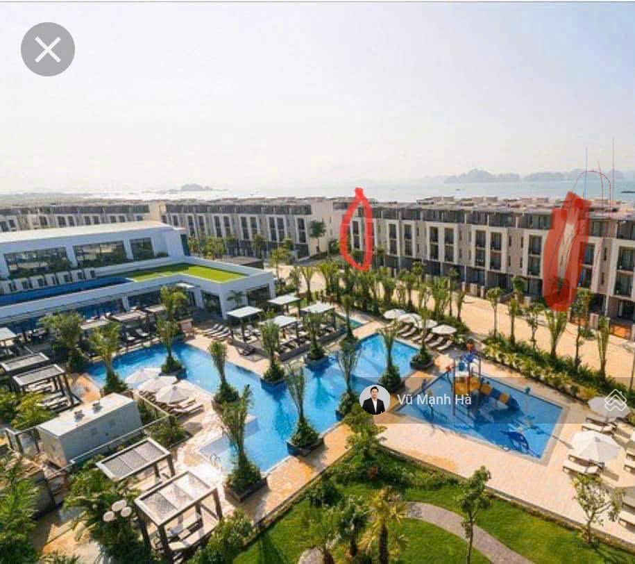 Căn villa lotus mặt bể bơi cách biển 150m