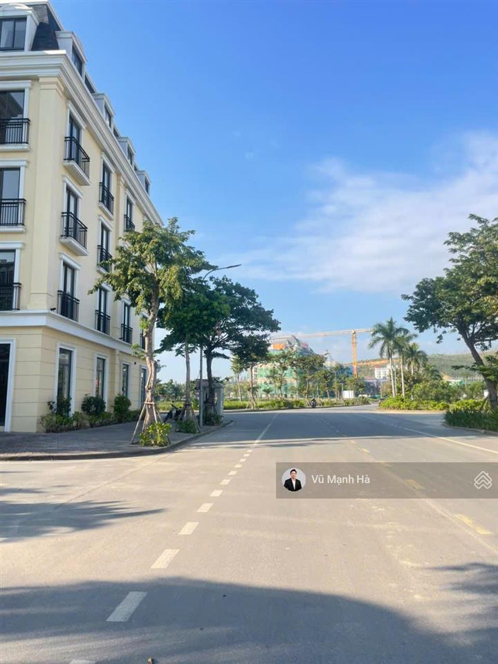 Harbor bay căn góc view hồ nhạc nước cách biển 100m