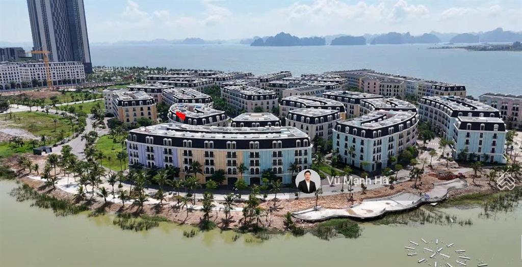 Harbor bay căn góc view hồ nhạc nước cách biển 100m