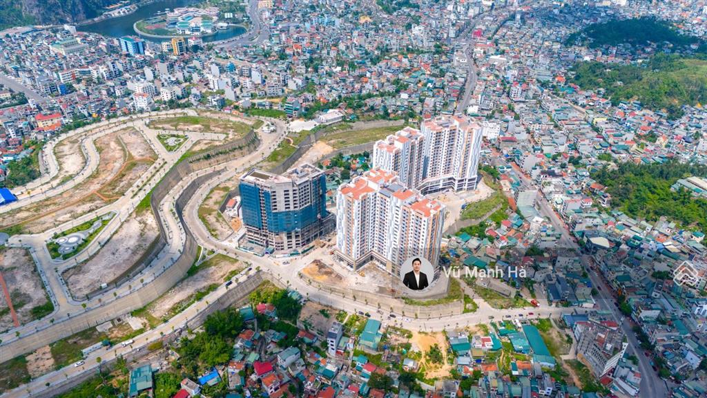 Liền kề đồi ngân hàng cạnh nhà ở xã hội