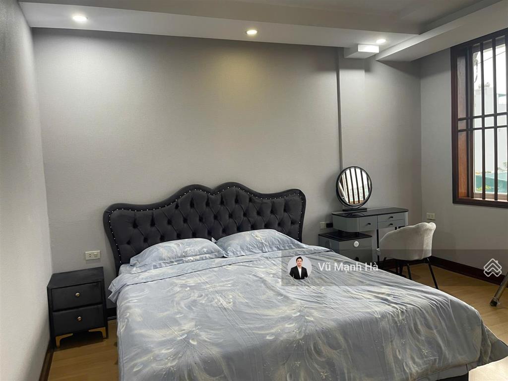 Liền kề san hô mặt đường to nội thất đẹp hàng hot