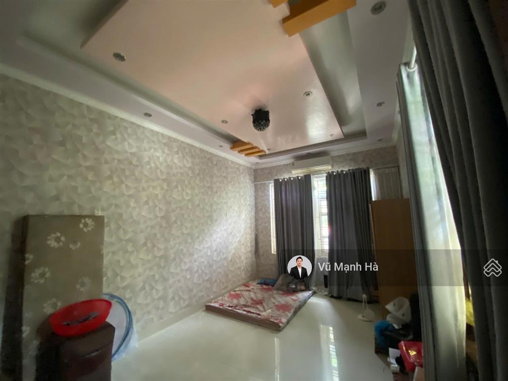 Nhà 3 tầng phố anh đào, cạnh đường hậu cần bãi cháy