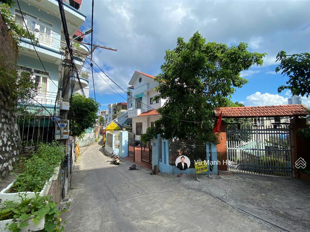 Nhà 3 tầng phố anh đào, cạnh đường hậu cần bãi cháy