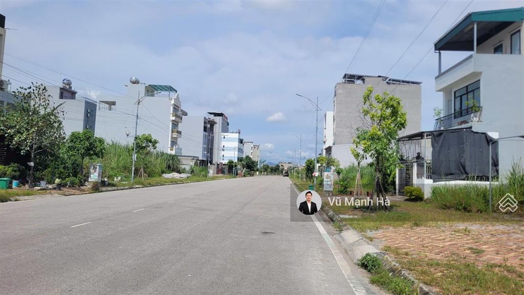 Bán căn nhà rộng thuộc trục chính khu đô thị nam ga