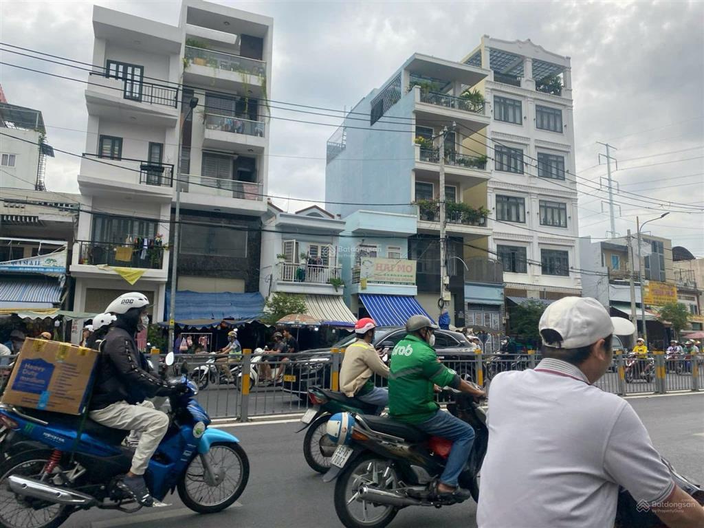 Bán nhà mặt tiền đường nguyễn xí, p.13, q. bình thạnh. vị trí kinh doanh sầm uất,