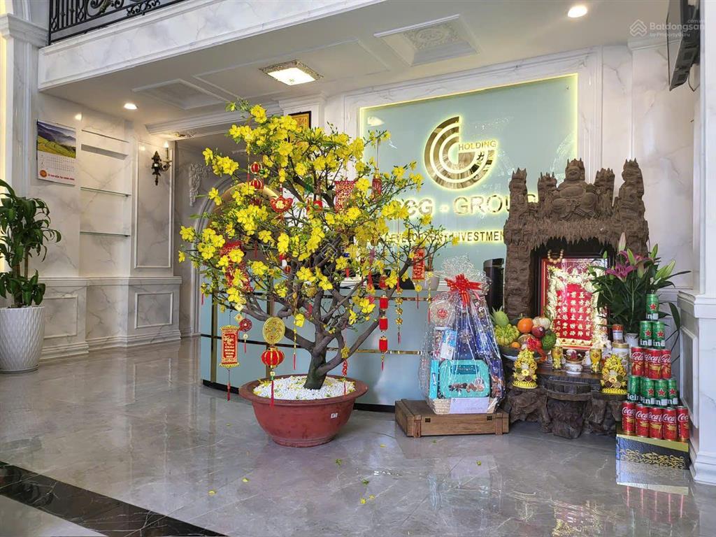 Siêu phẩm biệt thự trục đường hoa lan,8m x 16m (130m). giá 45tỷ , quận phú nhuận.