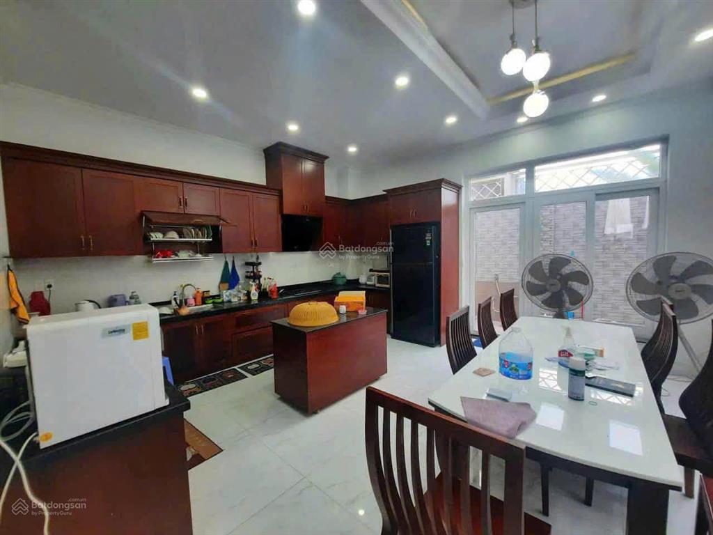 Bán nhà mặt tiền nguyễn du, gò vấp  dt 5mx35m  công nhận 120 m2  kết cấu 5 tầng  giá bán 18 tỷ