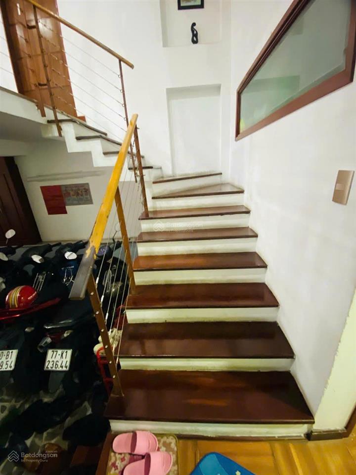 Bán nhà mt nguyễn gia trí ,dt4x20m, cn 80m2  kc  3 tầng hđ thuê  70triệu/tháng giá bán 22 tỷ