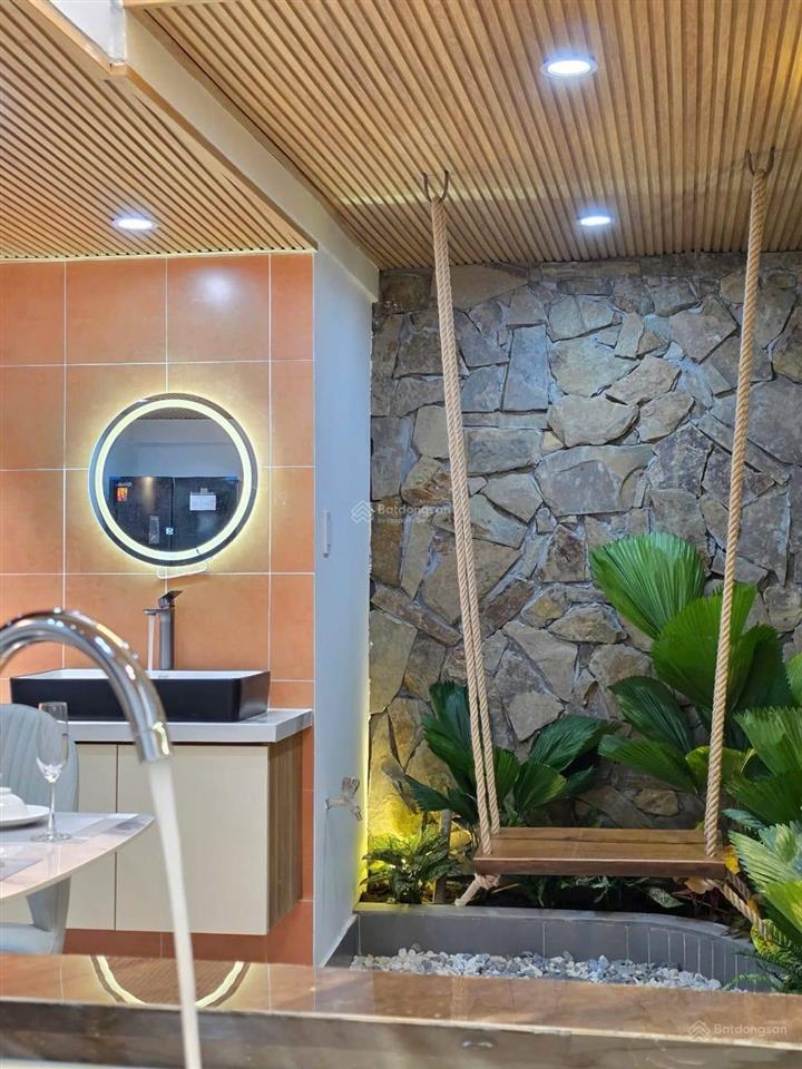 Nhà 2 tầng sân vườn thông thoáng lấy sáng cho cả nhà
trung tâm thanh khê, đà nẵng