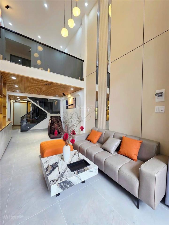 Nhà 2 tầng sân vườn thông thoáng lấy sáng cho cả nhà
trung tâm thanh khê, đà nẵng