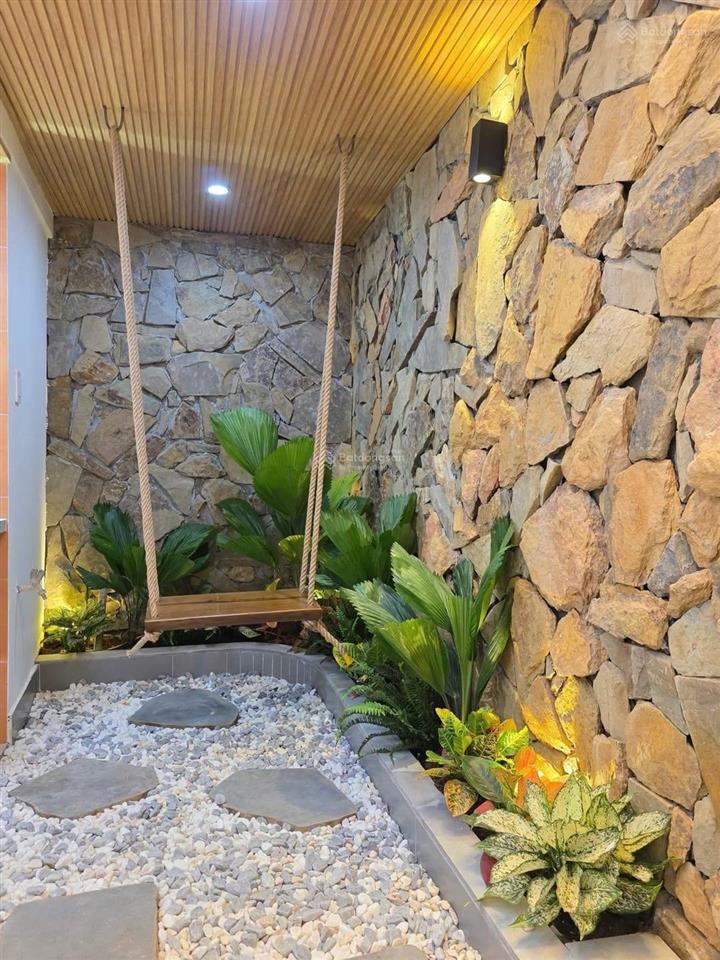 Nhà 2 tầng sân vườn thông thoáng lấy sáng cho cả nhà
trung tâm thanh khê, đà nẵng