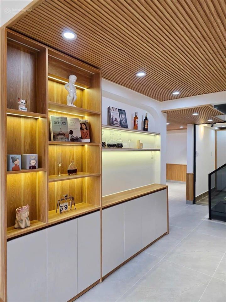 Nhà 2 tầng sân vườn thông thoáng lấy sáng cho cả nhà
trung tâm thanh khê, đà nẵng