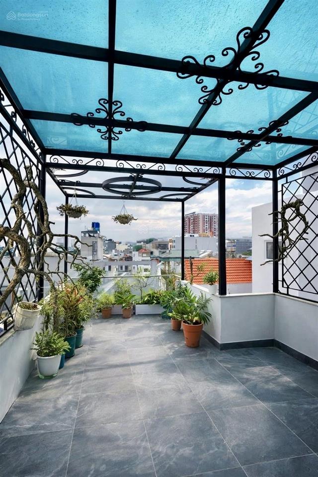 12 tỷ nhà 50m2 phố trạm  long biên  lô góc  ô tô vào nhà  thang máy  full nội thất xịn