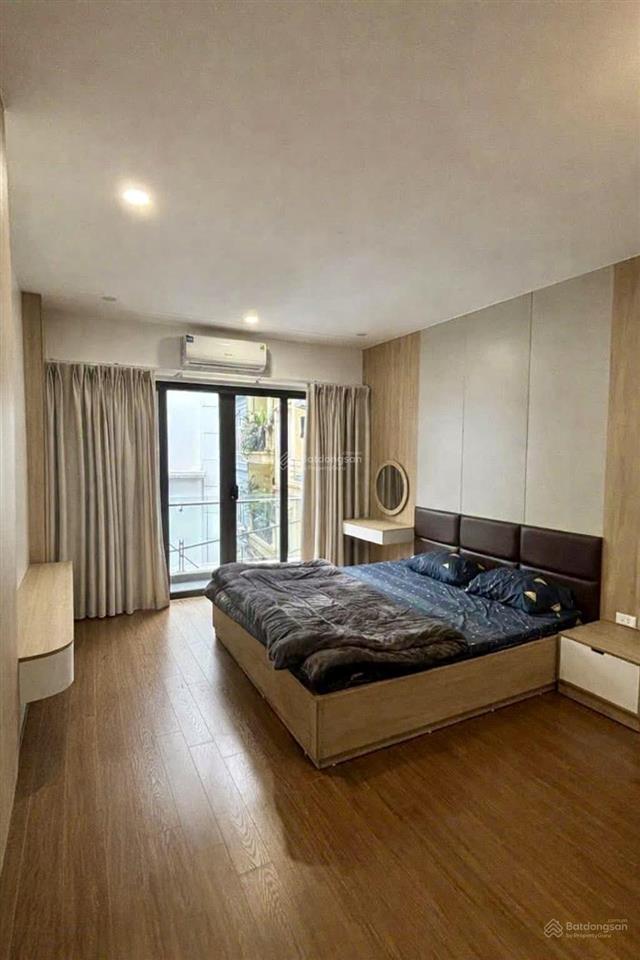 12 tỷ nhà 50m2 phố trạm  long biên  lô góc  ô tô vào nhà  thang máy  full nội thất xịn