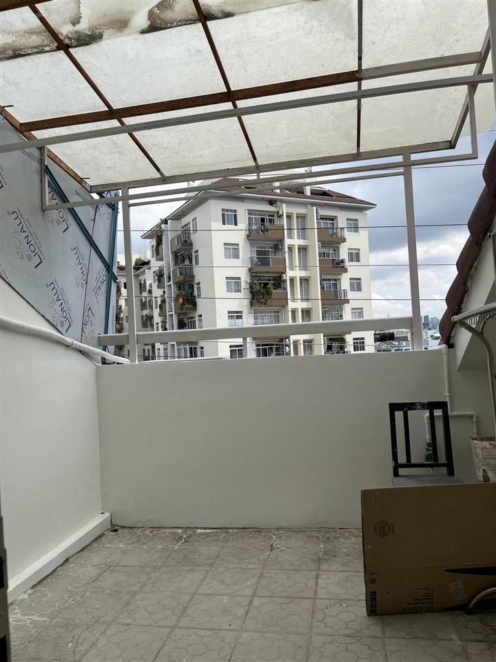 Cần bán căn hộ lầu 4 an hoà 6 có thang máy.