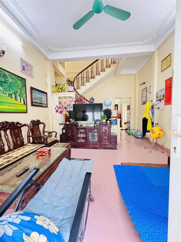 "ô tô đỗ cửa mặt ngõ kim giang s 75m2 ở ngay  16.3 t.ỷ