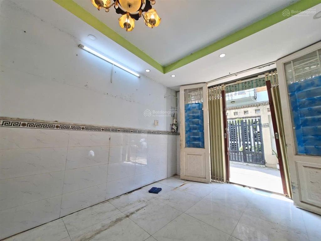 Hẻm xe tải tránh  klg  gần hồ bơi thiếu nhi ngay cityland gv  20m2  2 tầng  hoàn công đủ