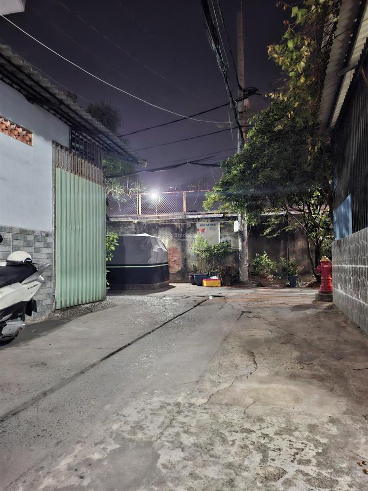 Hẻm xe tải tránh  klg  gần hồ bơi thiếu nhi ngay cityland gv  20m2  2 tầng  hoàn công đủ