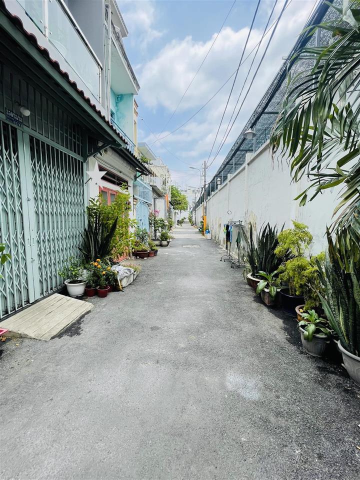Chỉ 5.4 tỷ  2 tầng 42m2  hẻm xe hơi thông  nguyễn văn lượng  ngay lotte cityland
