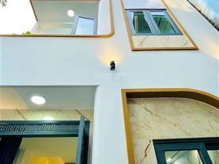 Nhà mới xây 3 tầng 3pn, lô góc 2 mặt hẻm, ngay chợ gò vấp, giáp bt, chỉ 5.48 tỷ