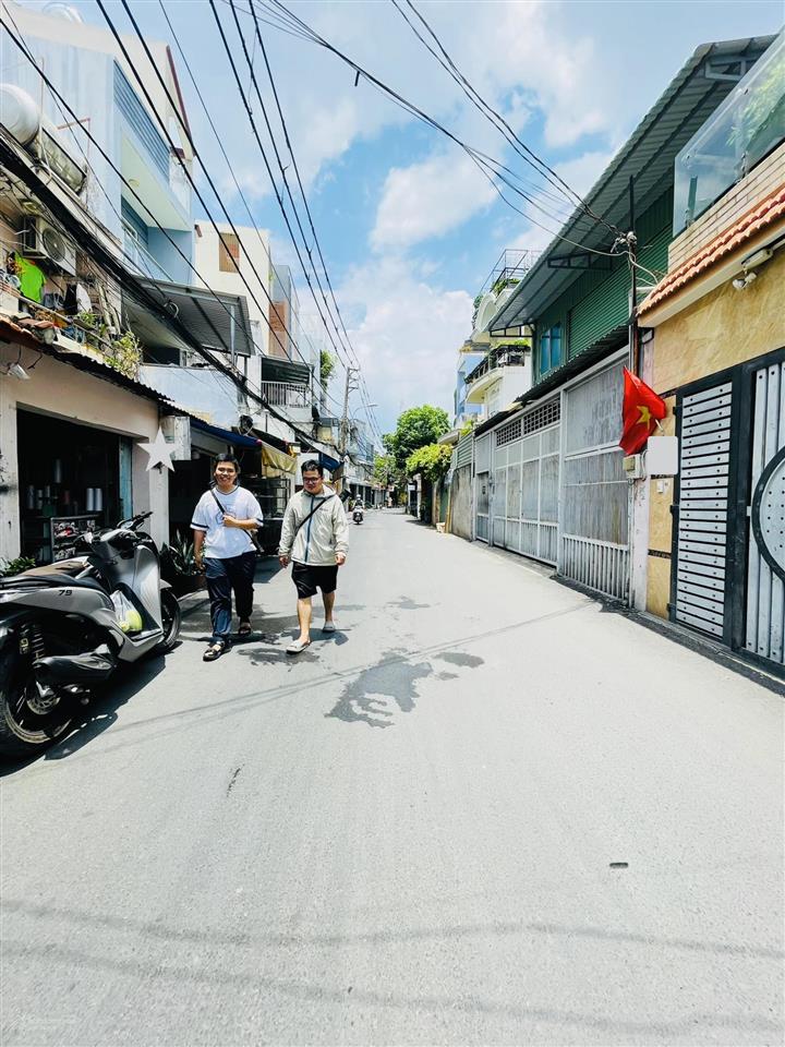 Hxt thông  2 mặt tiền hẻm trước sau, kd sầm uất, khu cityland nguyễn văn lượng, 3pn 4 tầng btct