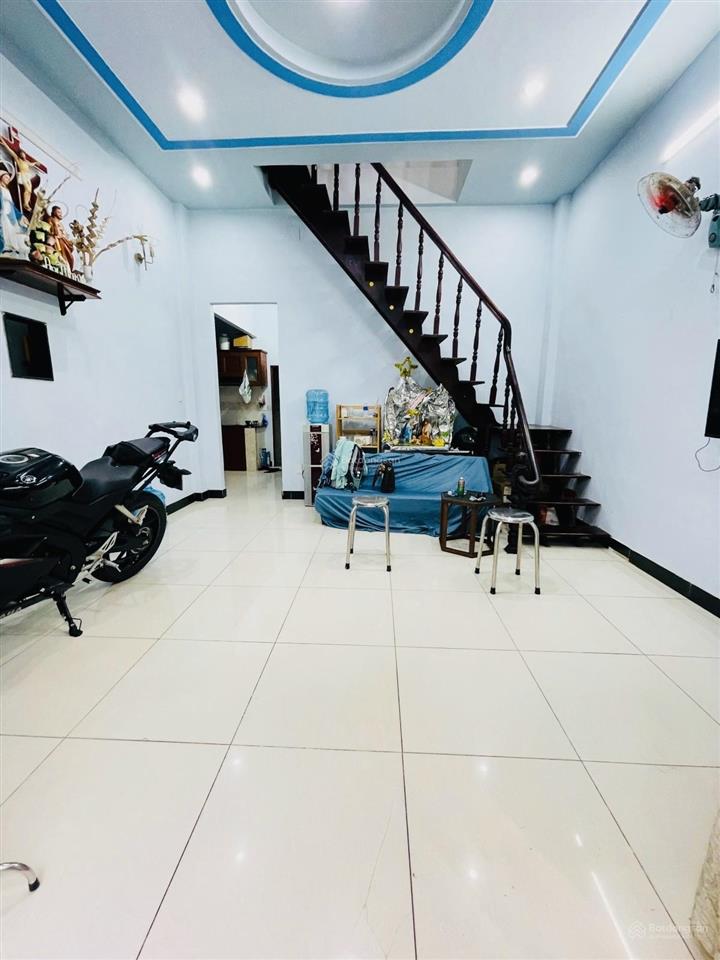 Giảm 400tr  ô tô vf3 đỗ cửa, đối diện bv175, giáp bt pn, 3pn, 2 tầng kiên cố