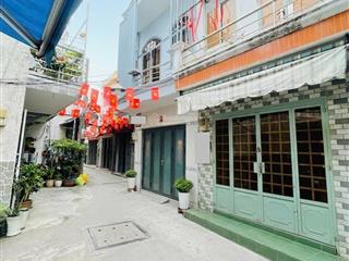 3 tầng kiên cố  3pn  hẻm 3m thông  chỉ nhỉnh nhẹ 3 tỷ