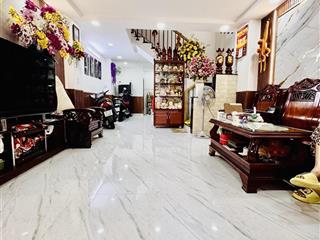 Nhà đẹp ở ngay  2 tầng  44m2  4,2x11,5m  gần bệnh viện hồng đức gò vấp
