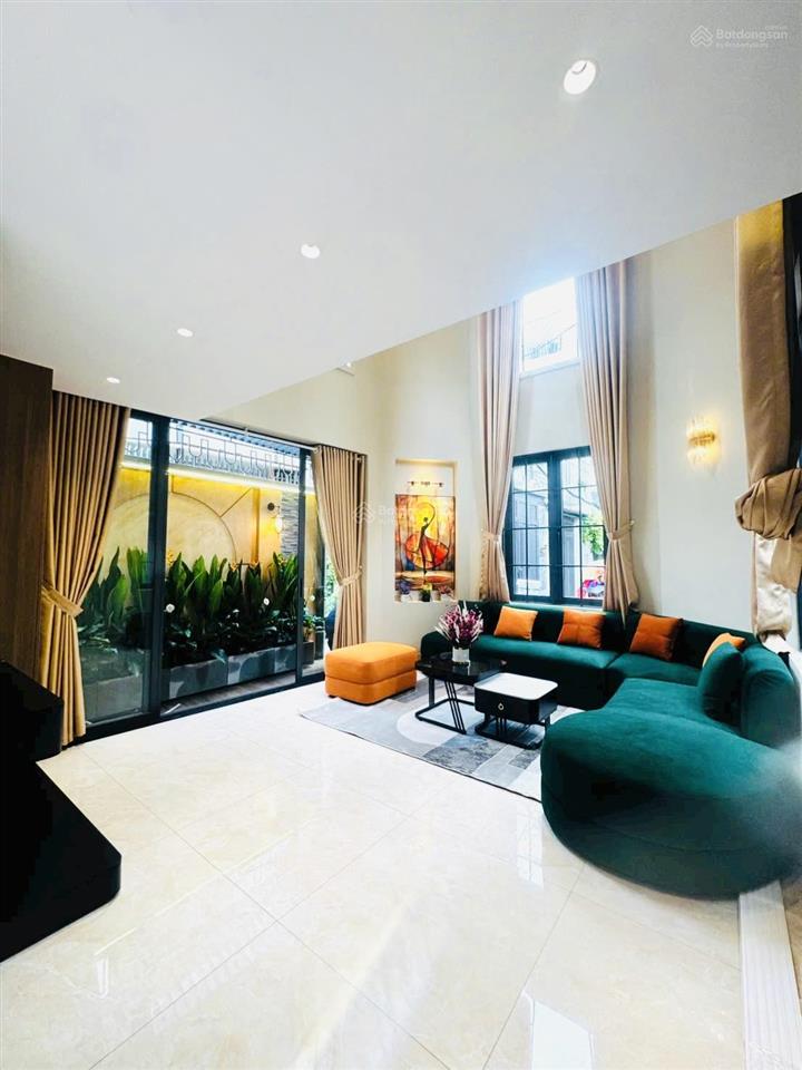 Chỉ 7.48 tỷ  nhà mới xây 5 tầng  54m2  gần cv làng hoa  ô tô đỗ cửa  căn góc 3 mặt thoáng