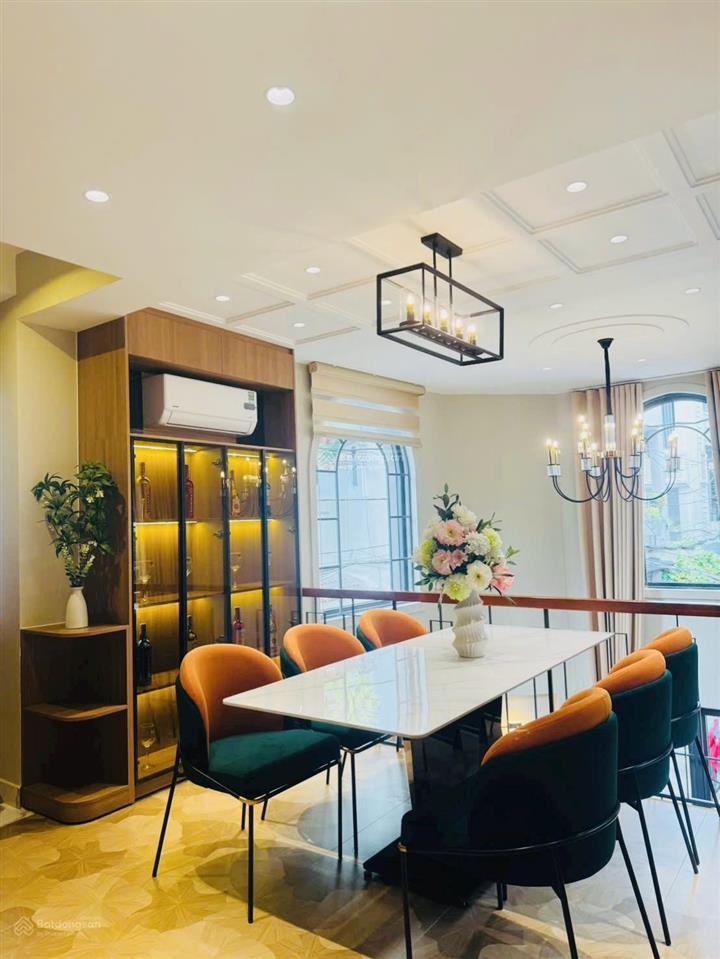 Chỉ 7.48 tỷ  nhà mới xây 5 tầng  54m2  gần cv làng hoa  ô tô đỗ cửa  căn góc 3 mặt thoáng