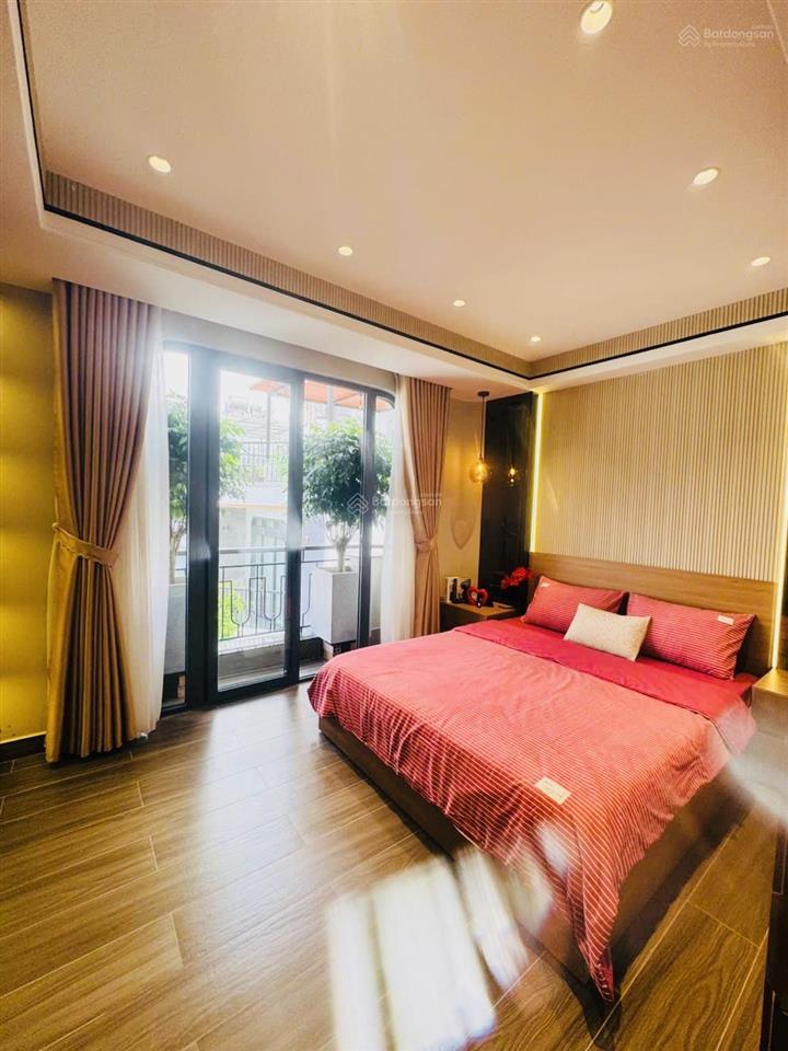Chỉ 7.48 tỷ  nhà mới xây 5 tầng  54m2  gần cv làng hoa  ô tô đỗ cửa  căn góc 3 mặt thoáng