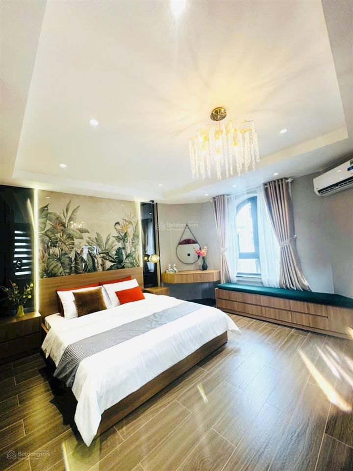 Chỉ 7.48 tỷ  nhà mới xây 5 tầng  54m2  gần cv làng hoa  ô tô đỗ cửa  căn góc 3 mặt thoáng