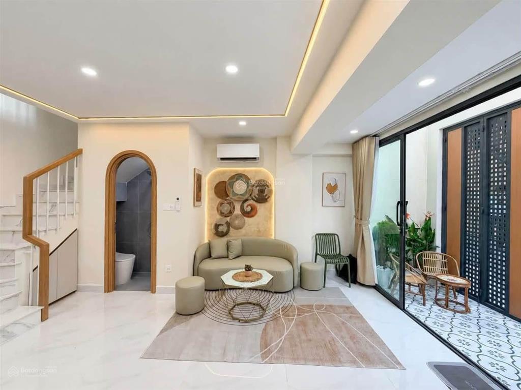 4,98 tỷ  hẻm xe hơi thông ngay đh văn lang dương quảng hàm  31.5m2 2 tầng  full nt