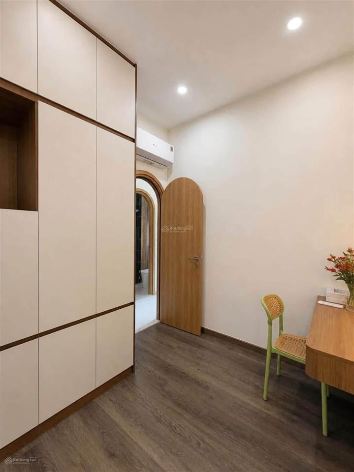 4,98 tỷ  hẻm xe hơi thông ngay đh văn lang dương quảng hàm  31.5m2 2 tầng  full nt