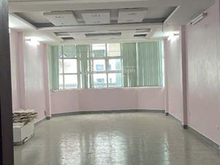 Cho thuê văn phòng tại tầng 2 số nhà 235 hoàng công chất, 6 triệu, 80m2, view đẹp