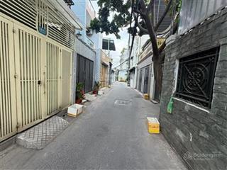 Tân sơn nhì  nh.à 1/ thông tứ hướng  ô tô đổ cửa  2tầng  cách 1 căn ra đường lớn.