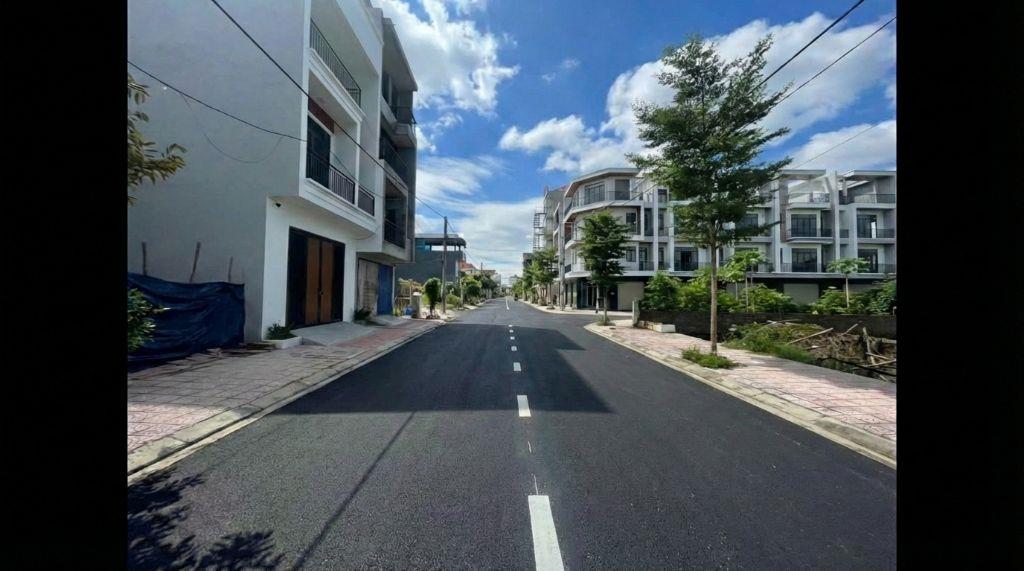 Bán gấp! Đất dịch vụ Xuân Mai giáp NOXH Kim Hoa - hơn 100m2 - mặt tiền 5m - giá chỉ hơn 30tr/m2