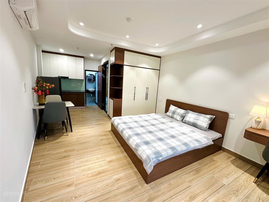 Cho thuê ccmn ngõ 100 trần duy hưng  cách phố 20m  full đồ cao cấp  ban công siêu thoáng (7tr)