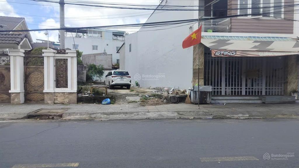 Ngân hàng bán đất mặt tiền hồ bún xáng