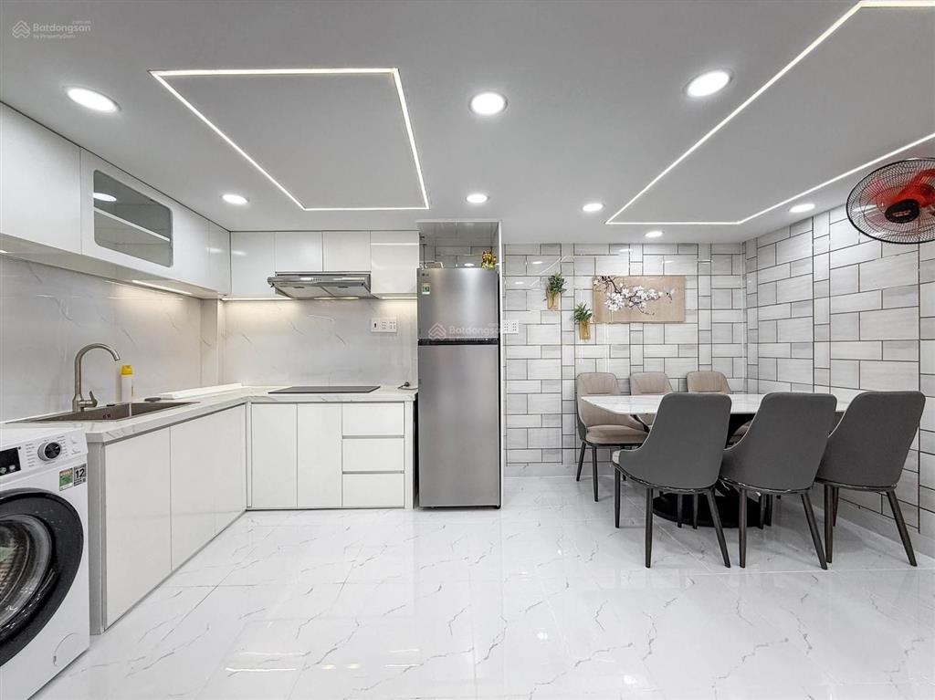 Bán nhà gần siêu thị emart, bình thạnh, mới ở ngay, 3pn, 6,95 tỷ