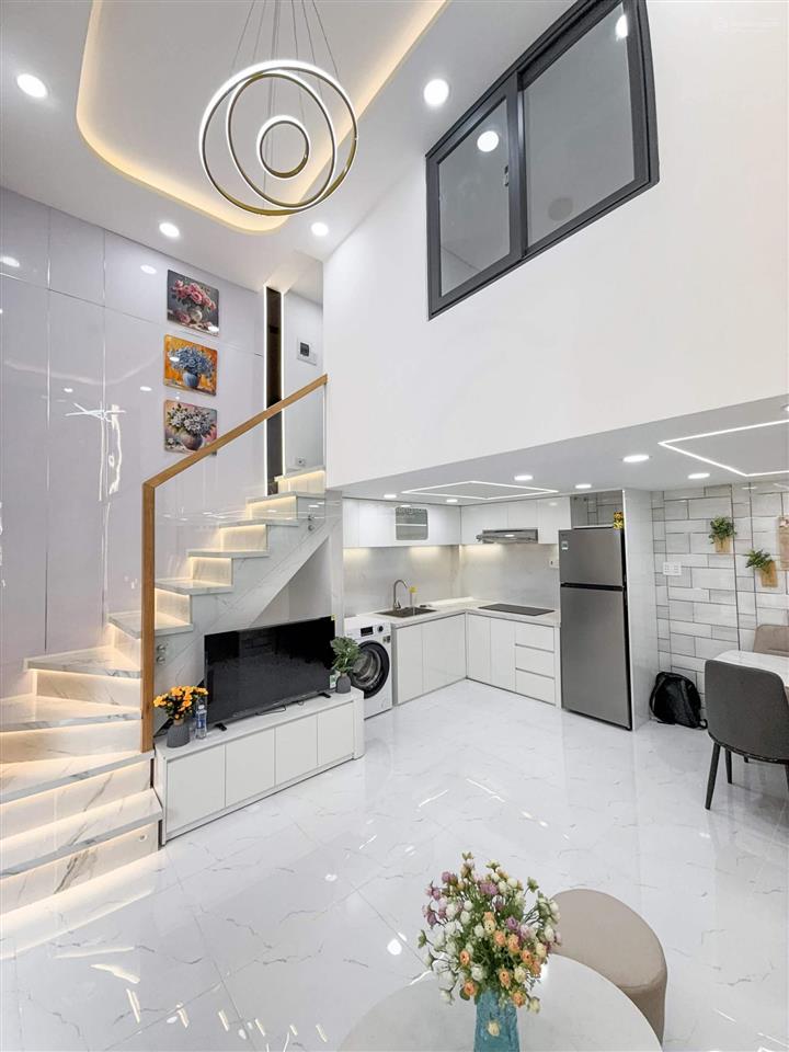 Bán nhà gần siêu thị emart, bình thạnh, mới ở ngay, 3pn, 6,95 tỷ