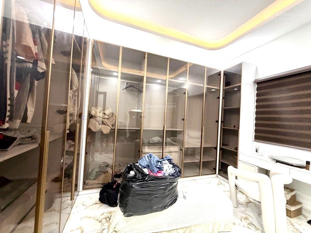 Bán gấp nhà phú thọ hoàtân phú, 50m2, 2 tầng, chỉ 5,3tỷ, tặng nội thất cho khách thiện chí