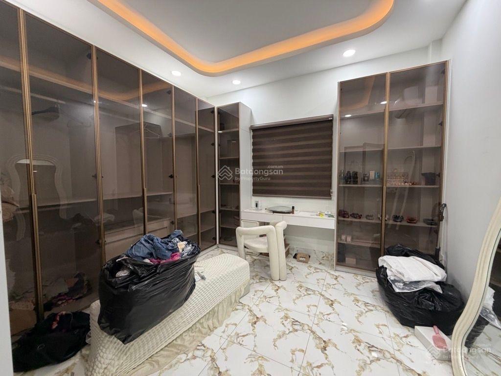 Bán gấp nhà phú thọ hoàtân phú, 50m2, 2 tầng, chỉ 5,3tỷ, tặng nội thất cho khách thiện chí