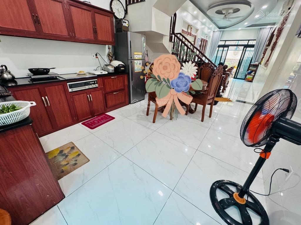 Bán gấp nhà trước tết 50m2 , 4tầng, hẻm ôtô, chỉ nhỉnh 5tỷ, nguyễn phúc chu  tân bình