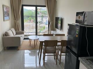Căn hộ chung cư mới tinh đủ nội thất, 2 phòng ngủ view đồi, có thang máy 52m2 giá 3,1 tỷ