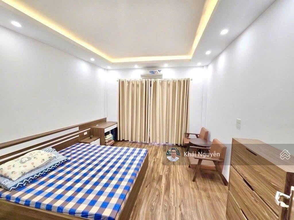 Minh khai  phố víp 8 làn xe  quy hoạch ổn định  25m2  5 tầng  hơn 5 tỷ.