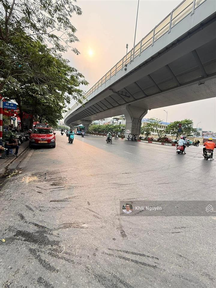 Minh khai  phố víp 8 làn xe  quy hoạch ổn định  25m2  5 tầng  hơn 5 tỷ.