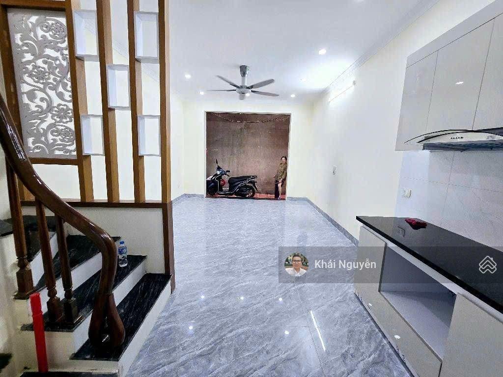 Minh khai  hai bà trưng  31m2  4 tầng  gần phố  chỉ 5.7 tỷ.