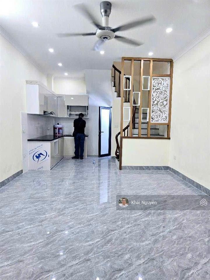 Minh khai  hai bà trưng  31m2  4 tầng  gần phố  chỉ 5.7 tỷ.